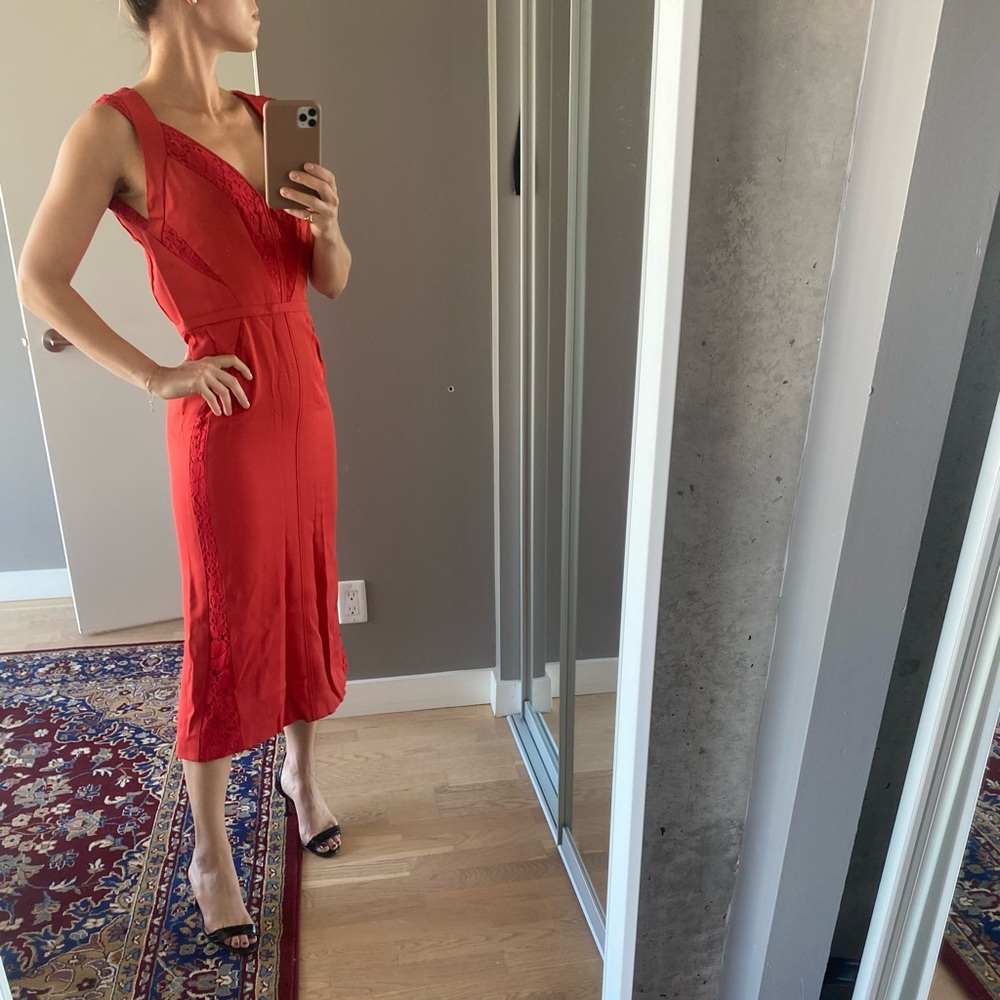JMENDEL DRESS PURCHASED ON THE REAL REAL. GREAT CONDITION STILL HAS TAGS.